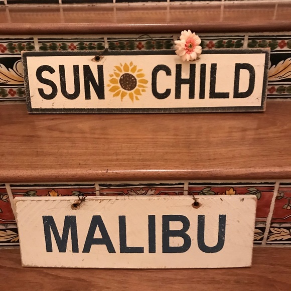 Brandy Melville Other - Two authentic signs from Brandy Melville